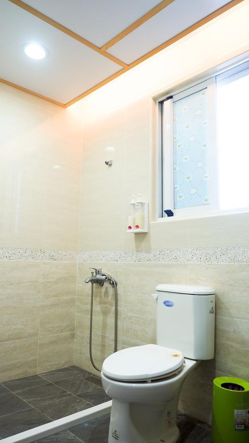 17 Years Old Coffee Hostel Taitung Phòng bức ảnh
